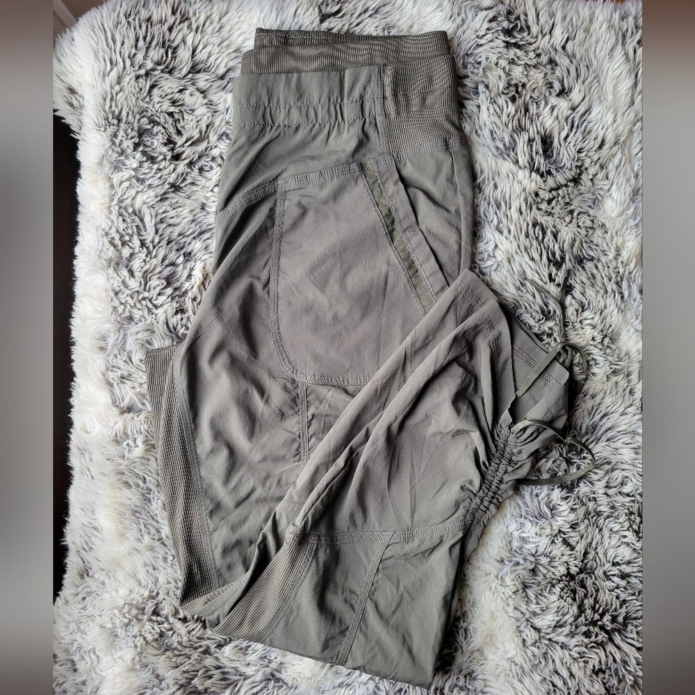 Sz S Indygena Cropped Track Pants